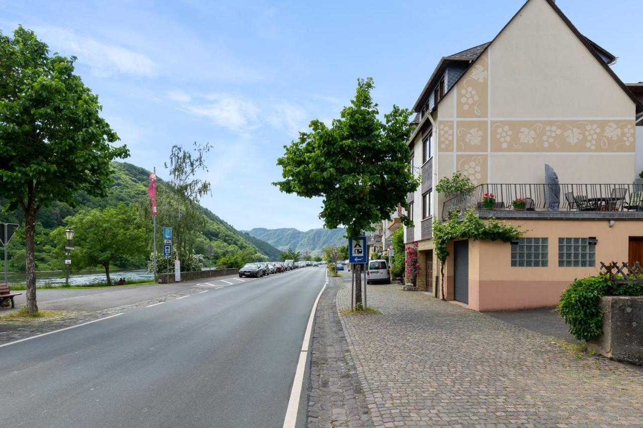 Appartement Haus Blaue Traube mit moselblick und privat terrasse à Ediger-Eller Extérieur photo