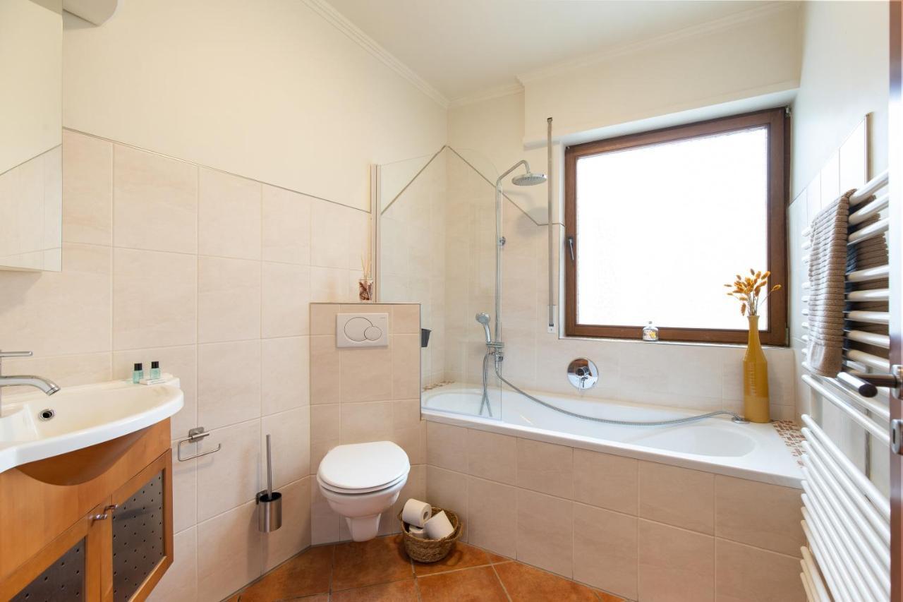 Appartement Haus Blaue Traube mit moselblick und privat terrasse à Ediger-Eller Extérieur photo