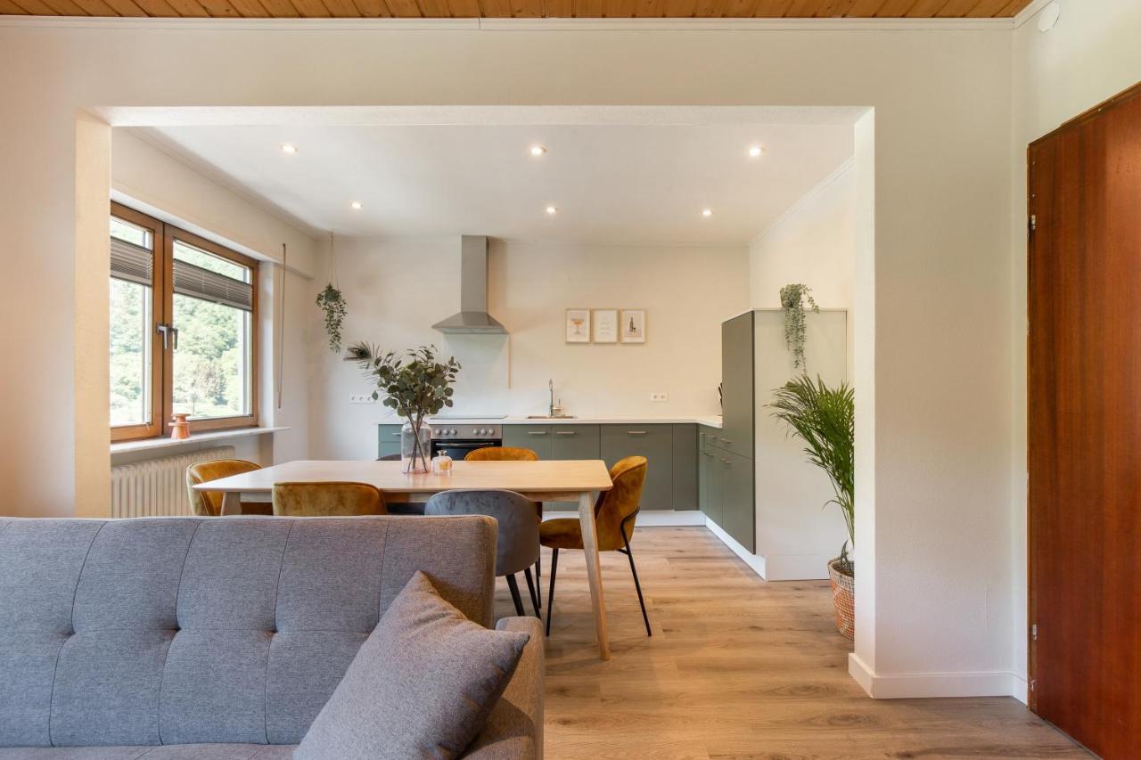 Appartement Haus Blaue Traube mit moselblick und privat terrasse à Ediger-Eller Extérieur photo