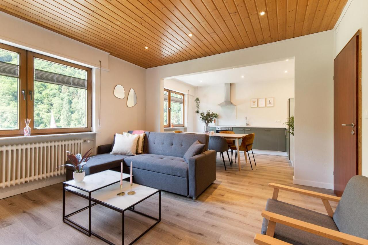 Appartement Haus Blaue Traube mit moselblick und privat terrasse à Ediger-Eller Extérieur photo